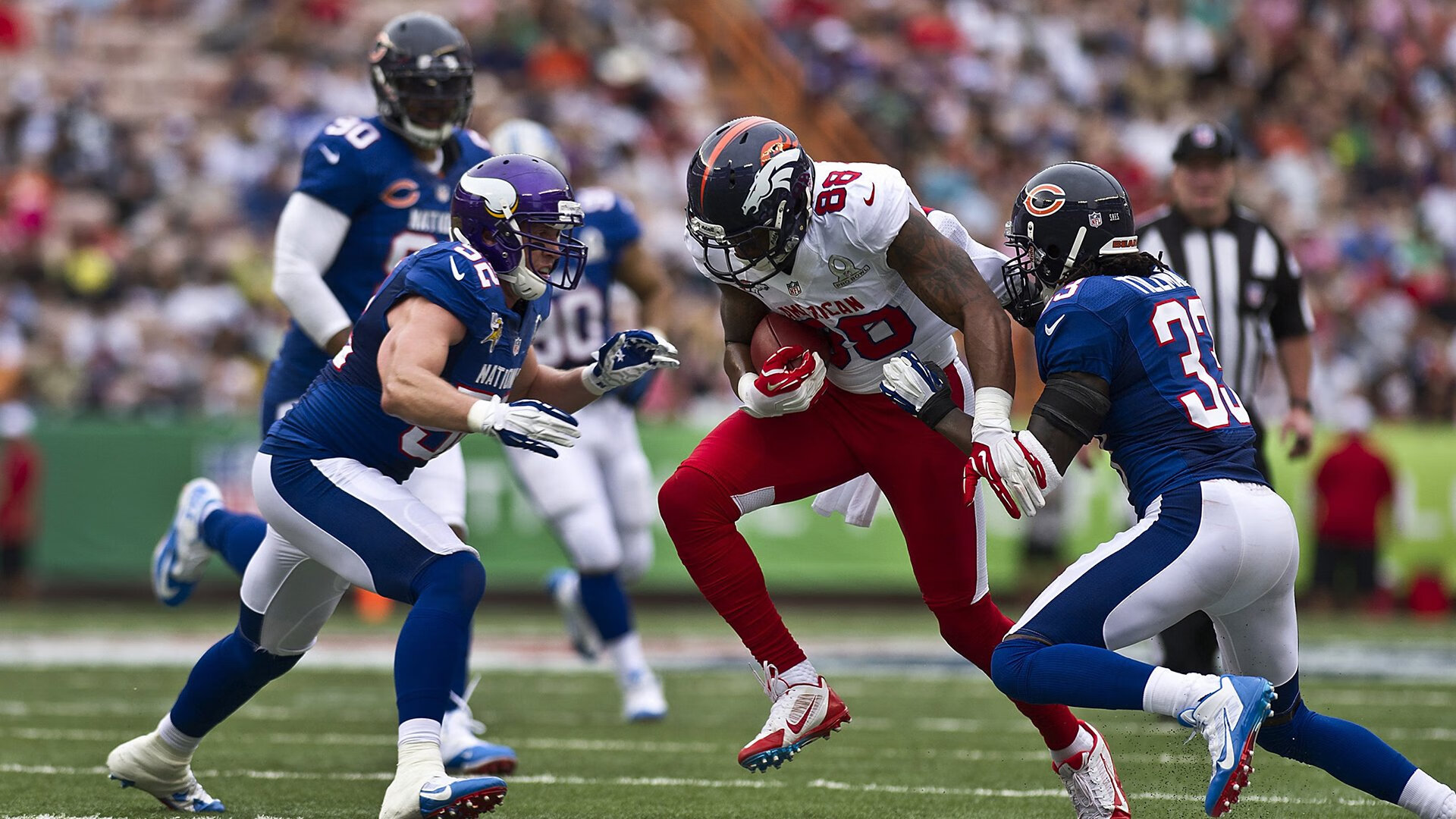 关键时刻球员的发挥决定了比赛的胜负,关键时刻球员的发挥决定了比赛的胜负